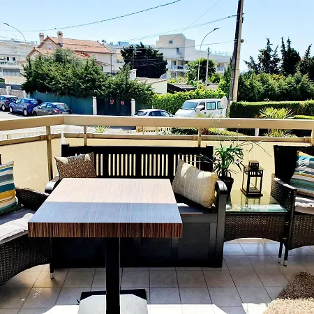 Bel A 50m De La Plage, 2 Pieces Climatisees, Parking Prive * Antibes